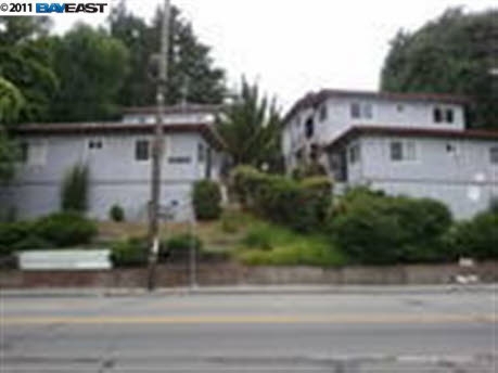 5243 Macarthur Blvd in Oakland, CA - Building Photo