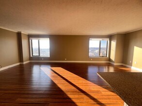 136 Campau Ave NW in Grand Rapids, MI - Foto de edificio - Building Photo