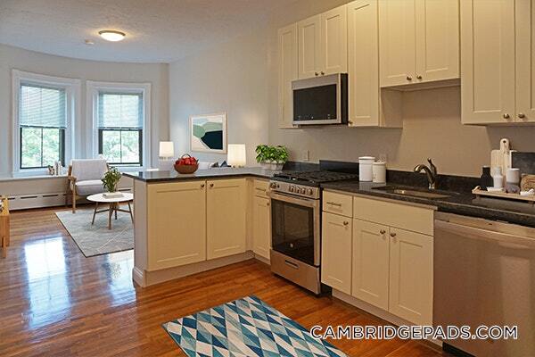 114 Willow St, Unit 4 in Cambridge, MA - Building Photo - Building Photo