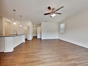 5687 Hampton Creek Rd in Jacksonville, FL - Building Photo - Building Photo