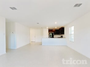 2506 Perennial St in Ennis, TX - Foto de edificio - Building Photo