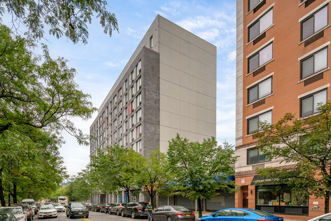 The Garnet in Brooklyn, NY - Building Photo - Primary Photo