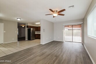 16446 N 62nd Ave in Glendale, AZ - Building Photo - Building Photo