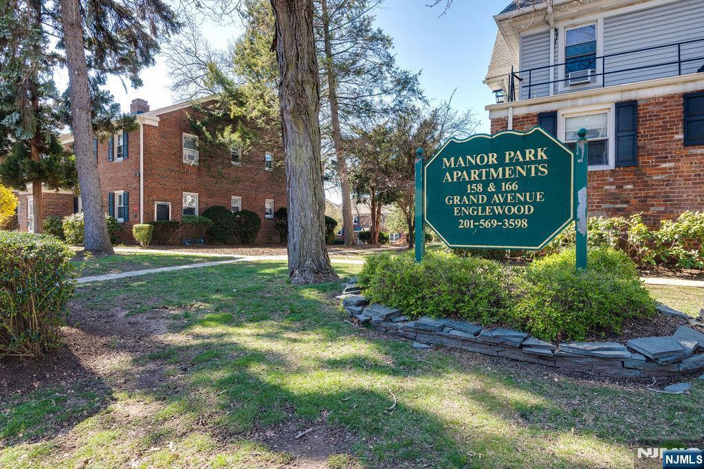 166 Grand Ave in Englewood, NJ - Building Photo