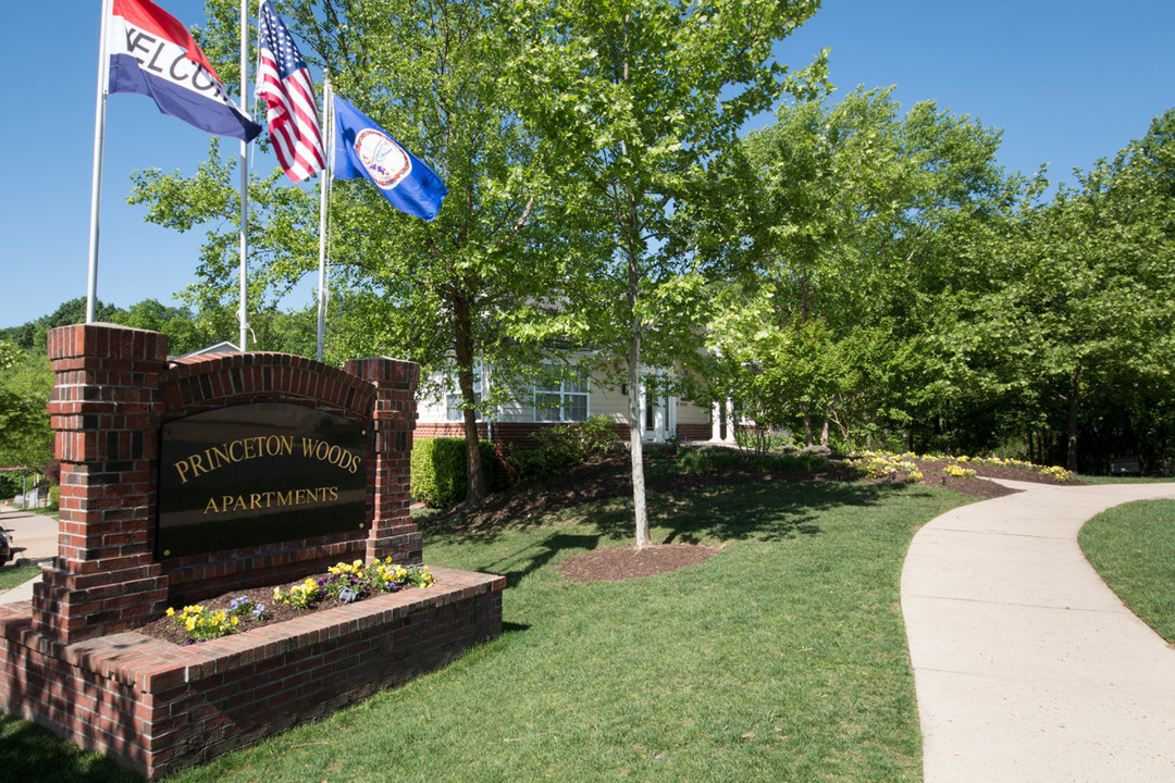 Princeton Woods in Dumfries, VA - Building Photo