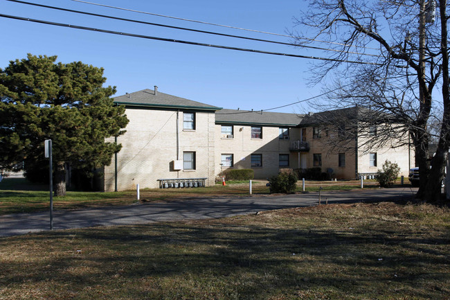 Walker Square in Oklahoma City, OK - Building Photo - Building Photo