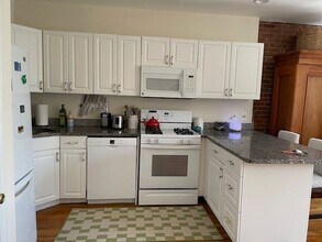 1778 Beacon St in Brookline, MA - Building Photo - Building Photo