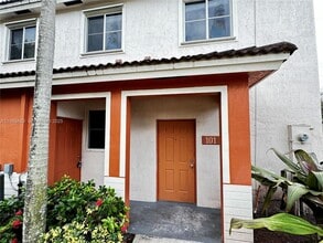 17333 NW 7th Ave in Miami Gardens, FL - Foto de edificio - Building Photo