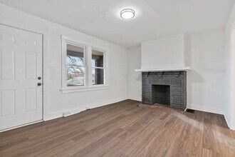 7700-7704 Stanton Ave in Pittsburgh, PA - Building Photo - Building Photo