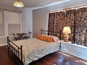 1906 San Gabriel St in Austin, TX - Building Photo - Building Photo