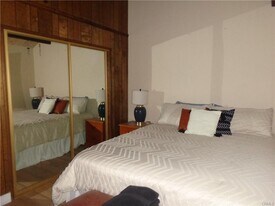 24273 Horst Dr in Crestline, CA - Building Photo