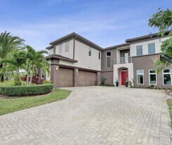 6804 N Stillwater Shores Dr in Davie, FL - Building Photo