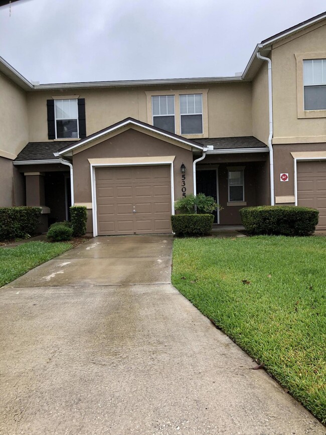 property at 1500 Calming Water Dr
