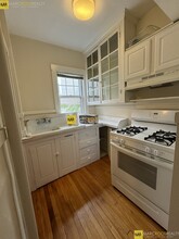 11 Story St, Unit 36 in Cambridge, MA - Foto de edificio - Building Photo