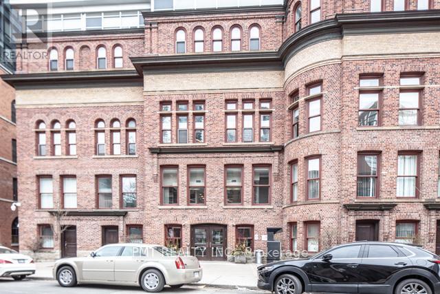 property at 11 St Joseph St