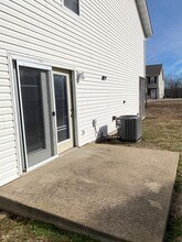 16785 Huntington Ln in St. Robert, MO - Building Photo - Building Photo