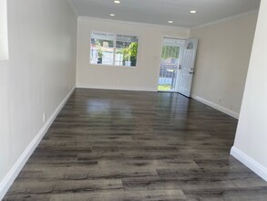 6644 Atoll Ave in Los Angeles, CA - Foto de edificio - Building Photo