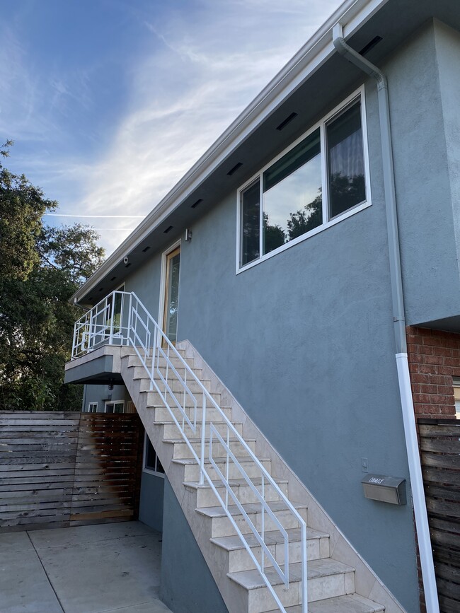 6716 Pollard St in Los Angeles, CA - Foto de edificio - Building Photo