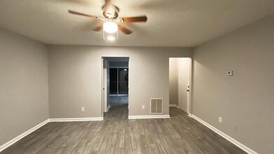 846 School Rd-Unit -A in Hampton, GA - Building Photo - Building Photo