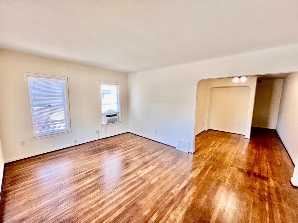 1336 N Wishon Ave in Fresno, CA - Building Photo