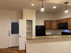 16707 Jupiter Hvn in Schertz, TX - Foto de edificio - Building Photo
