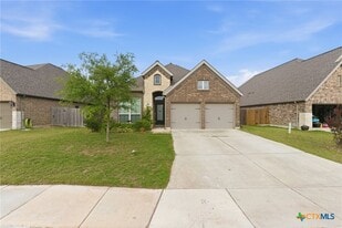 2940 Coral Way in Seguin, TX - Building Photo