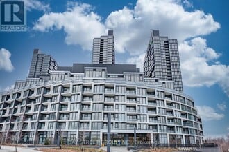 1 Quarrington Lane in North York, ON - Building Photo - Building Photo