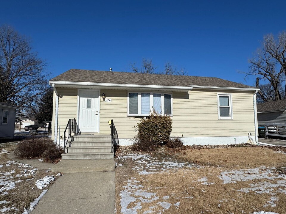 224 Ave C in Fort Dodge, IA - Building Photo