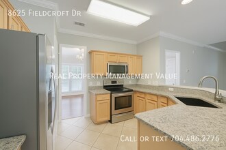 8625 Fieldcroft Dr in Charlotte, NC - Building Photo - Building Photo