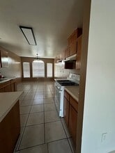 1629 5th Pl in Delano, CA - Building Photo - Building Photo