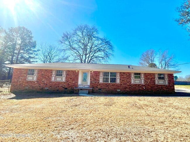 property at 8107 MS-493