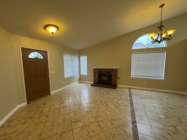 4605 Acapulco St in San Bernardino, CA - Building Photo - Building Photo