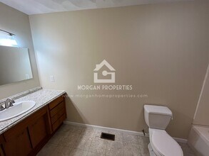 324 Norris Dr in Anderson, IN - Building Photo - Building Photo