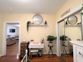 38 Gorham St, Unit 1 in Somerville, MA - Foto de edificio - Building Photo