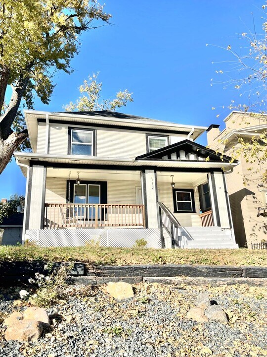 112 S 36th St in Omaha, NE - Building Photo