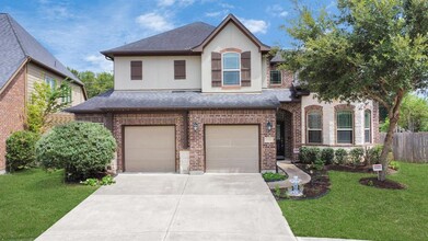 3803 May Ridge Ln in Sugar Land, TX - Foto de edificio - Building Photo