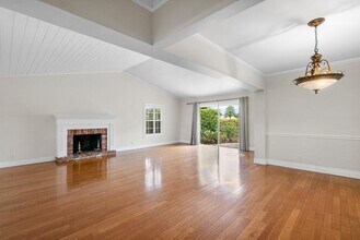 222 Fairway W in Jupiter, FL - Building Photo - Building Photo