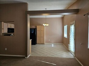 408 Leeward Dr NW in Albuquerque, NM - Building Photo - Building Photo