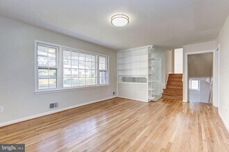 13424 Bartlett St in Rockville, MD - Building Photo - Building Photo