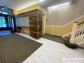 35 Park Dr, Unit 4 in Boston, MA - Building Photo