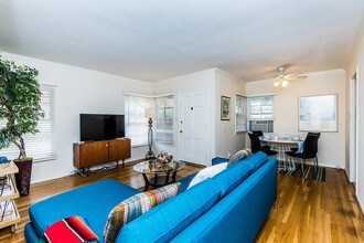4270 Troost Ave in Los Angeles, CA - Building Photo - Building Photo