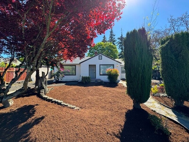 property at 801 Dorris St