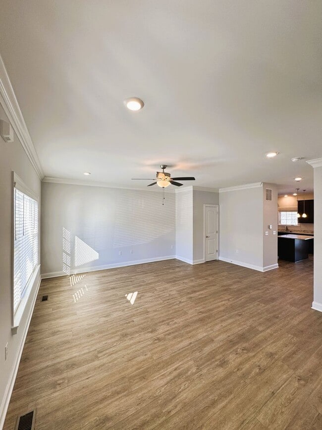 1079 Bluemoon Dr in Harrisonburg, VA - Building Photo - Building Photo