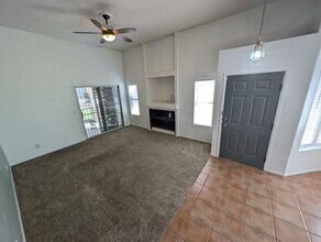 8000 Revolver Ave in Las Vegas, NV - Building Photo - Building Photo