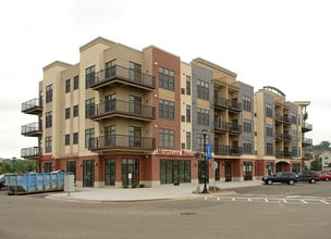 Nicollet Plaza in Burnsville, MN - Building Photo - Building Photo