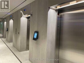 138 Downes St in Toronto, ON - Building Photo - Building Photo