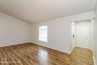 822 7 Gables Cir SE in Palm Bay, FL - Building Photo - Building Photo