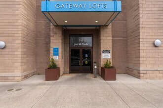 710 W Trade St in Charlotte, NC - Building Photo - Building Photo