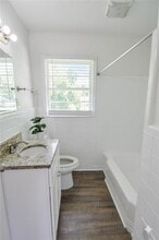 2191 Greystone Way in Decatur, GA - Building Photo - Building Photo