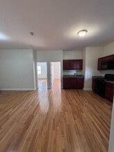 213 State St in Bristol, RI - Building Photo - Building Photo